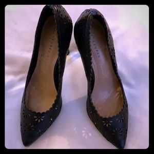 Lauren Conrad women’s lace-style black pumps
